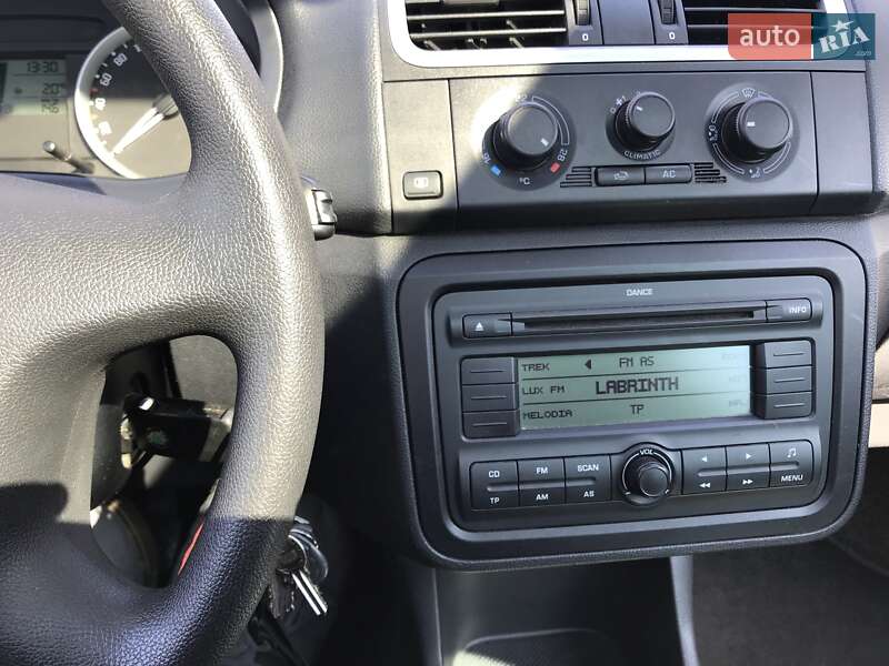 Микровэн Skoda Roomster 2009 в Ровно