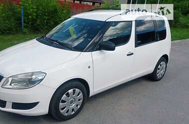 Микровэн Skoda Roomster 2012 в Кременце