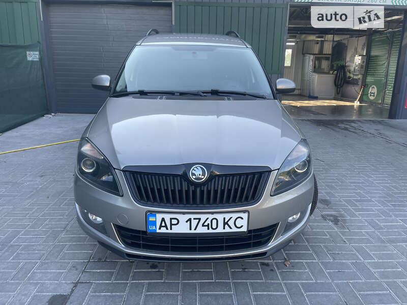 Микровэн Skoda Roomster 2015 в Запорожье