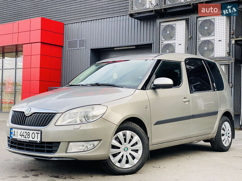 Микровэн Skoda Roomster 2011 в Днепре