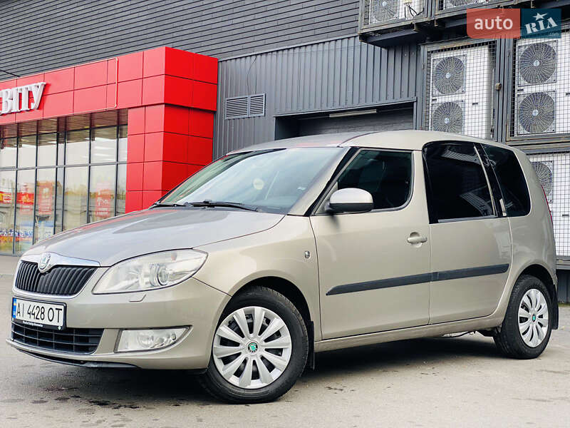 Микровэн Skoda Roomster 2011 в Днепре