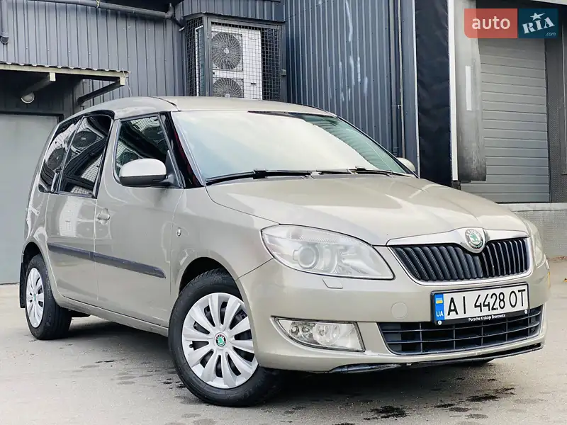 Skoda Roomster 2011