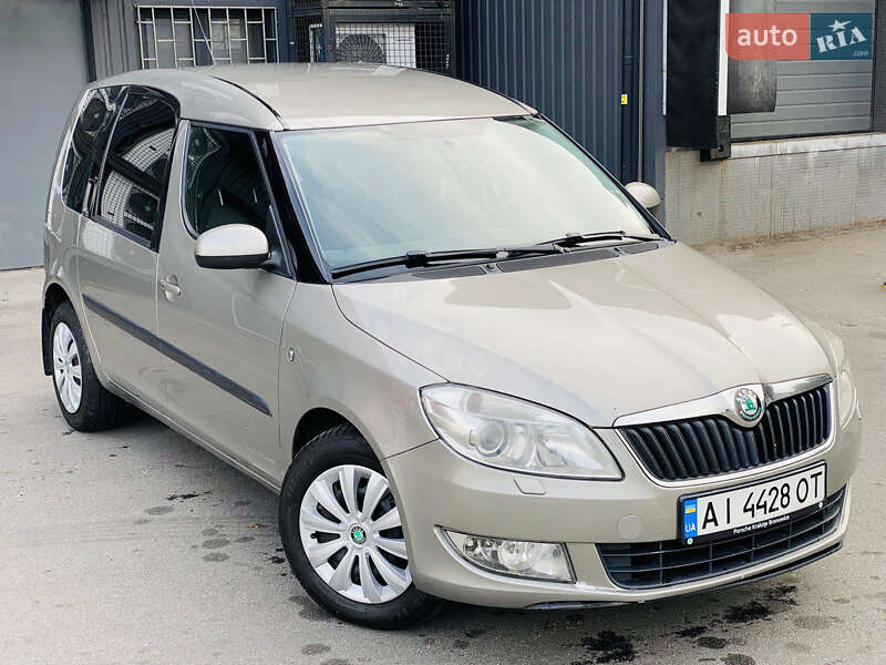 Микровэн Skoda Roomster 2011 в Днепре