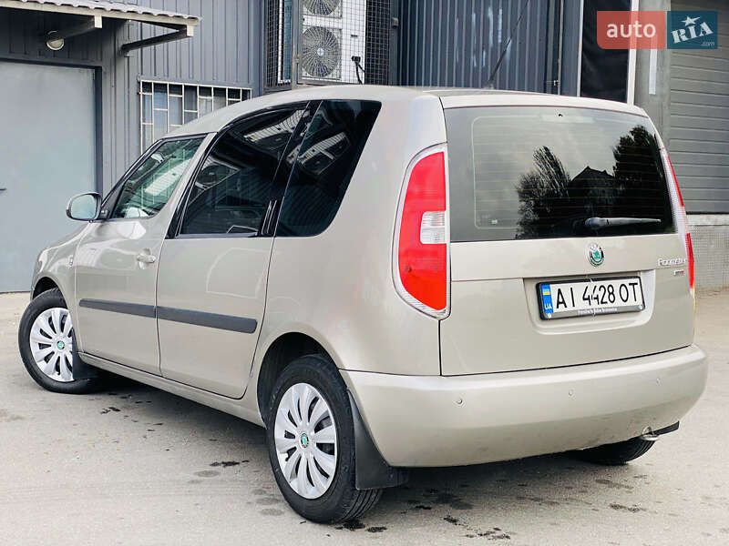 Микровэн Skoda Roomster 2011 в Днепре