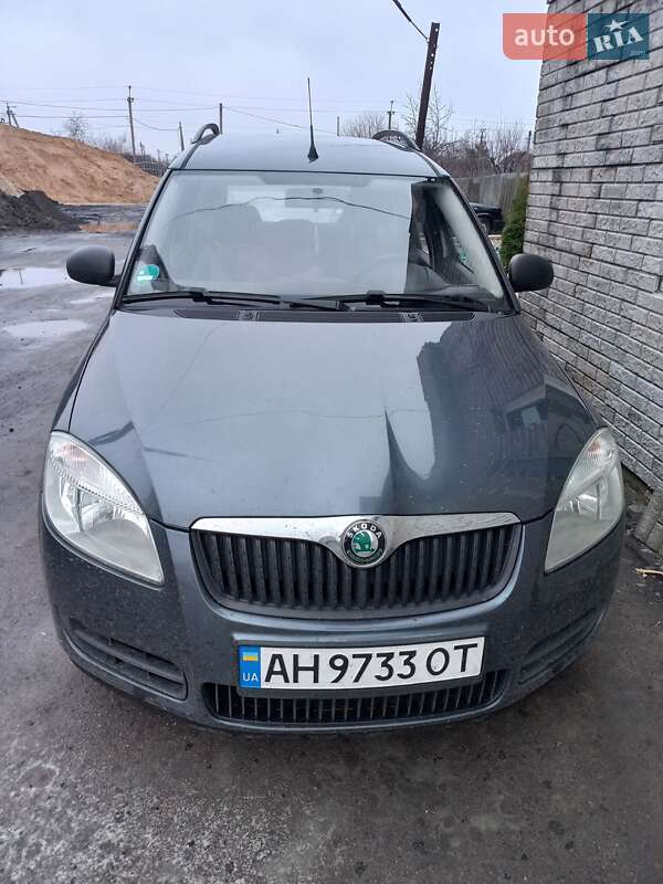 Мікровен Skoda Roomster 2009 в Павлограді