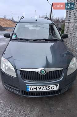 Микровэн Skoda Roomster 2009 в 