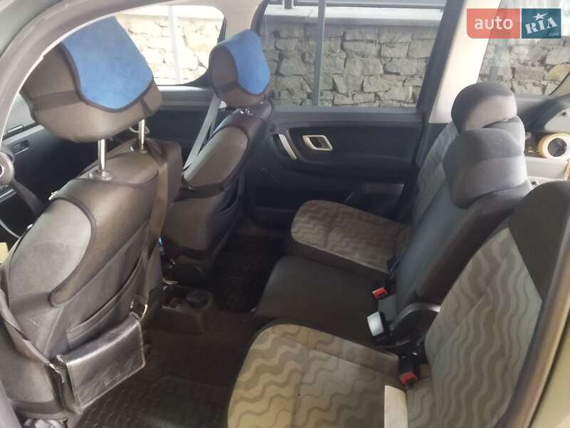 Микровэн Skoda Roomster 2007 в Могилев-Подольске
