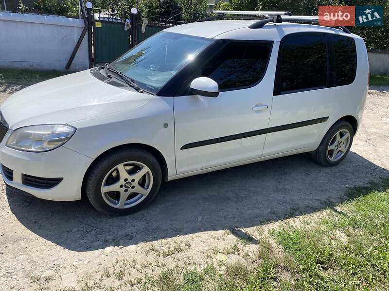 Мікровен Skoda Roomster 2012 в Чернівцях фото 13 Мікровен Skoda Roomster 2012 в Чернівцях