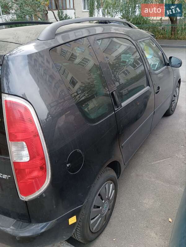 Микровэн Skoda Roomster 2009 в 