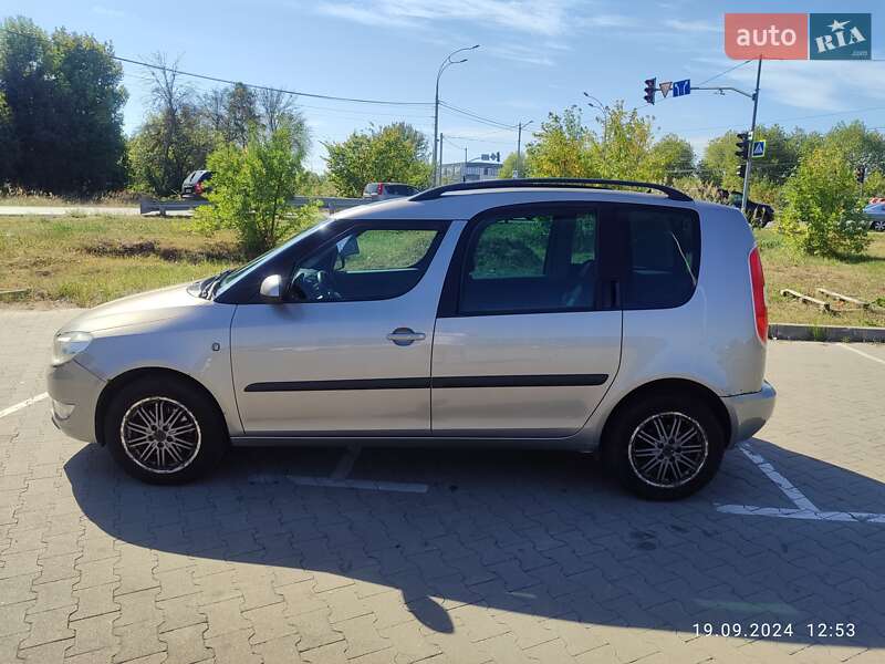 Микровэн Skoda Roomster 2011 в Киеве