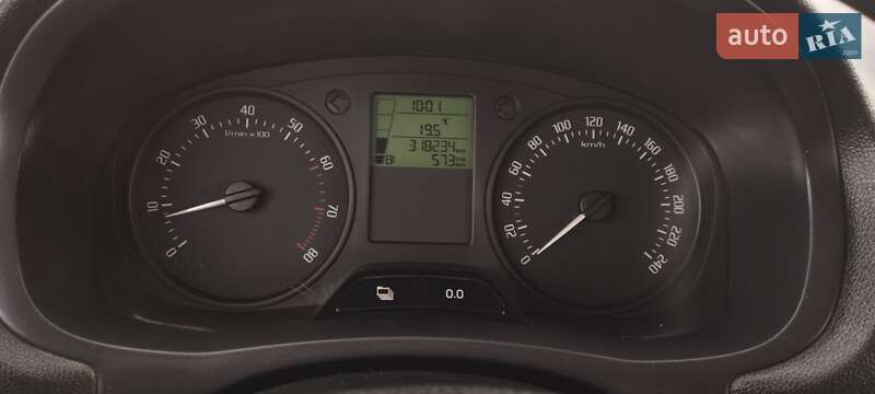 Микровэн Skoda Roomster 2013 в Лубнах