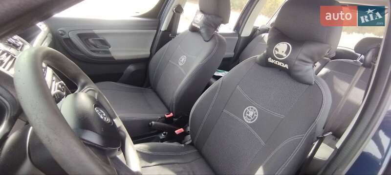 Микровэн Skoda Roomster 2013 в Лубнах