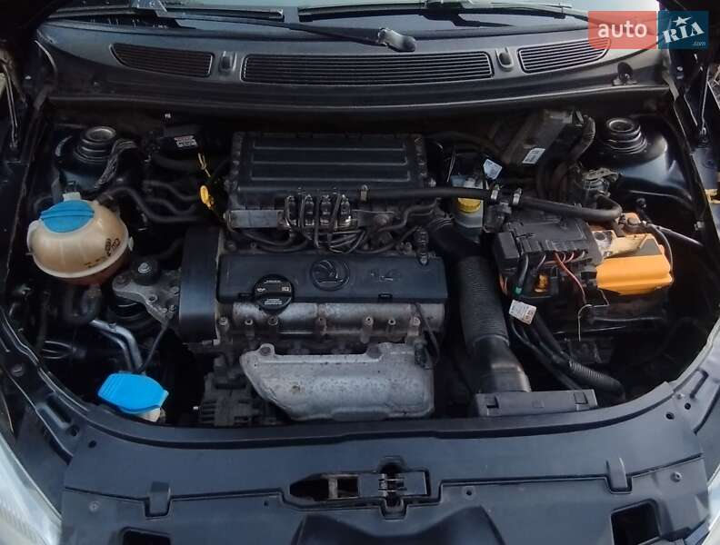 Микровэн Skoda Roomster 2013 в Лубнах