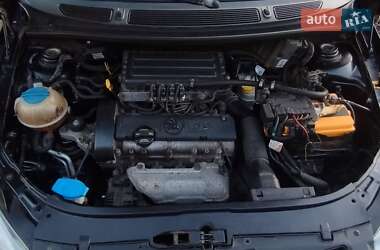 Микровэн Skoda Roomster 2013 в 