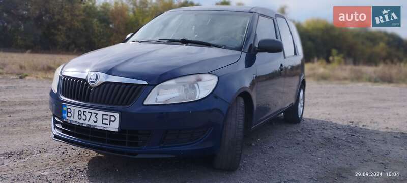 Микровэн Skoda Roomster 2013 в Лубнах