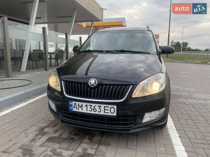 Микровэн Skoda Roomster 2015 в Броварах фото 25 Микровэн Skoda Roomster 2015 в Броварах