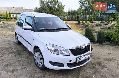 Микровэн Skoda Roomster 2010 в Киеве