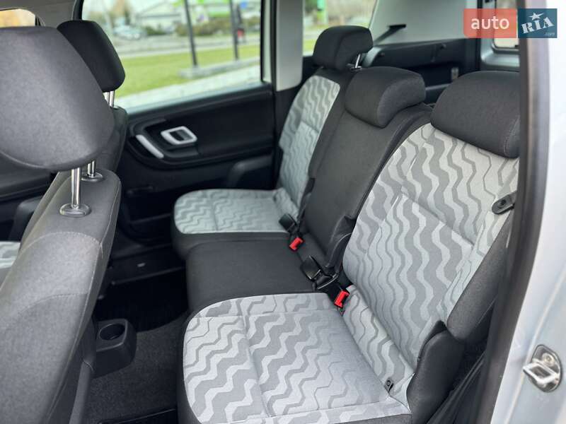 Мікровен Skoda Roomster 2008 в Дубні