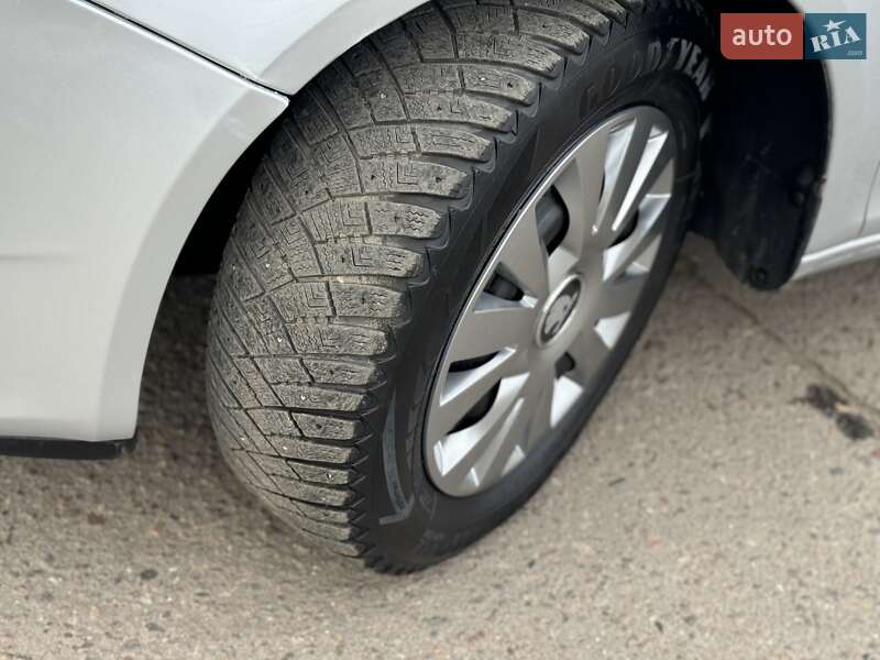 Мікровен Skoda Roomster 2008 в Дубні