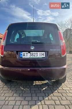 Микровэн Skoda Roomster 2010 в Калуше