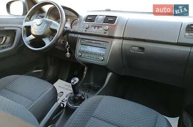 Микровэн Skoda Roomster 2012 в 