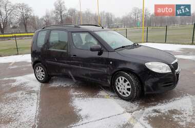 Микровэн Skoda Roomster 2008 в Чернигове