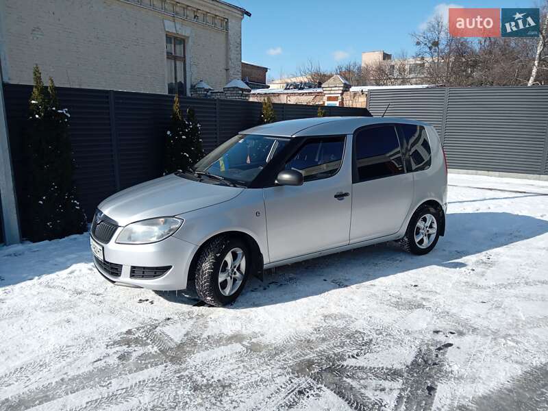 Микровэн Skoda Roomster 2013 в Черкассах