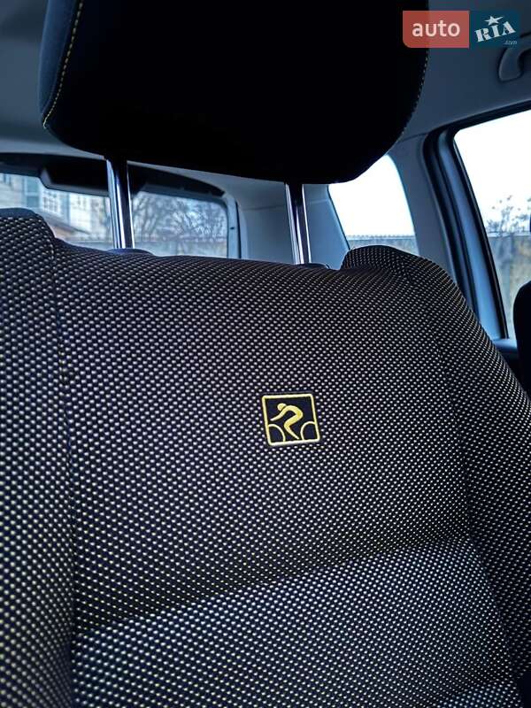 Мікровен Skoda Roomster 2008 в Чернігові