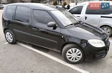 Микровэн Skoda Roomster 2006 в 