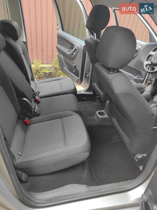 Мікровен Skoda Roomster 2012 в Умані