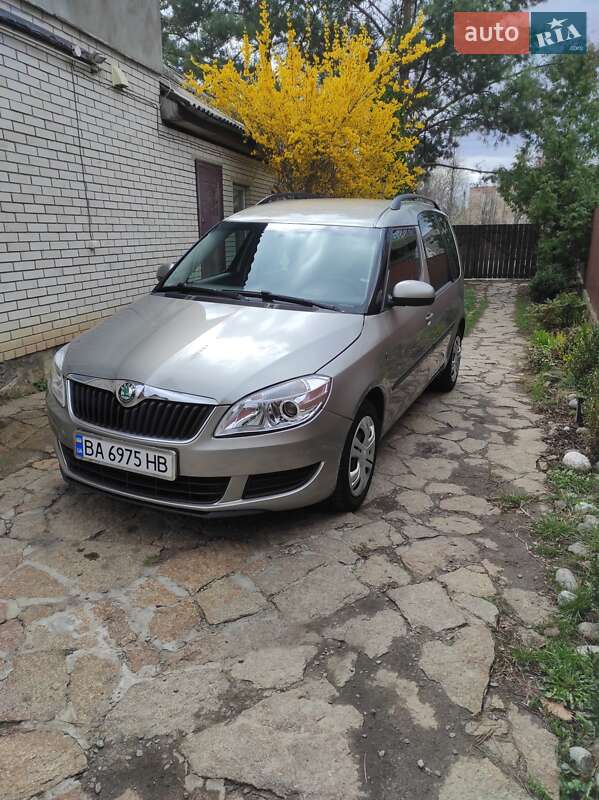 Микровэн Skoda Roomster 2012 в Умани