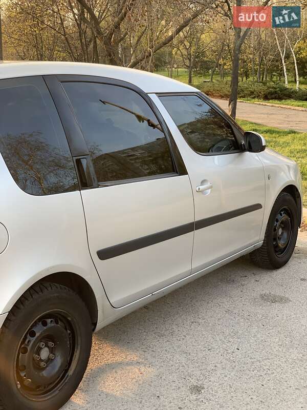 Микровэн Skoda Roomster 2007 в Запорожье