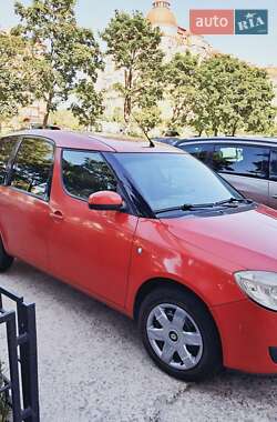 Микровэн Skoda Roomster 2008 в Вараше