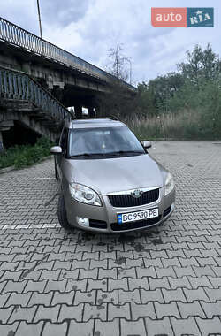 Микровэн Skoda Roomster 2006 в Дрогобыче
