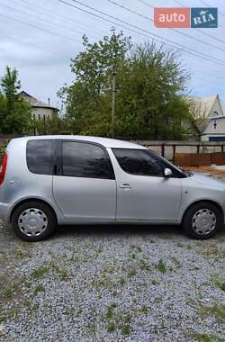 Микровэн Skoda Roomster 2008 в 