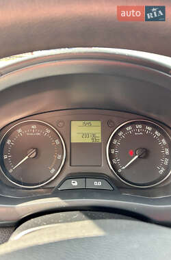 Микровэн Skoda Roomster 2010 в 