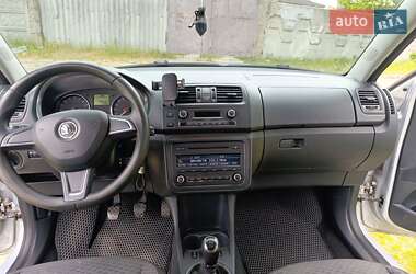 Микровэн Skoda Roomster 2014 в 