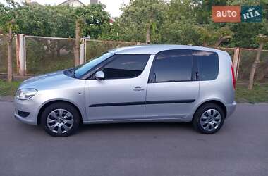 Микровэн Skoda Roomster 2012 в 
