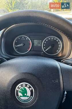 Микровэн Skoda Roomster 2007 в 
