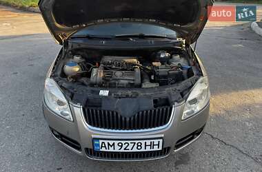 Микровэн Skoda Roomster 2007 в 