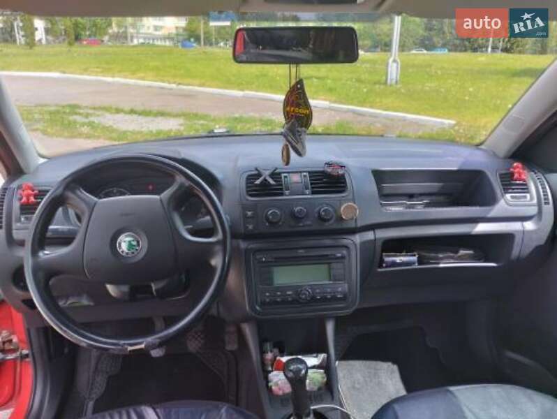 Микровэн Skoda Roomster 2008 в Ровно фото 5 Микровэн Skoda Roomster 2008 в Ровно