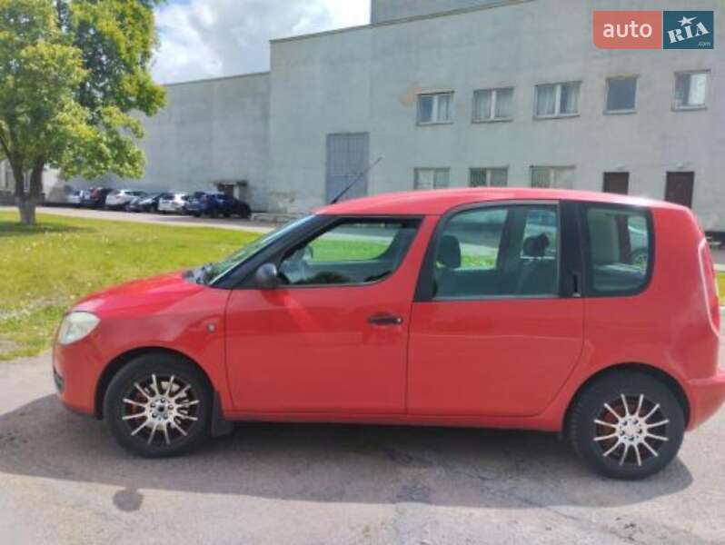 Микровэн Skoda Roomster 2008 в Ровно фото 2 Микровэн Skoda Roomster 2008 в Ровно