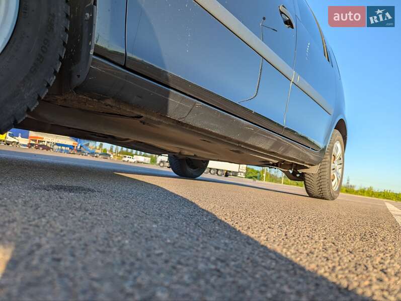 Мікровен Skoda Roomster 2012 в Рівному