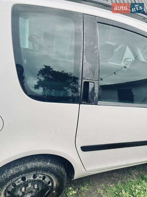 Мікровен Skoda Roomster 2012 в Сарнах