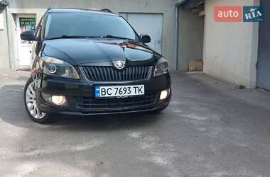Микровэн Skoda Roomster 2015 в Львове