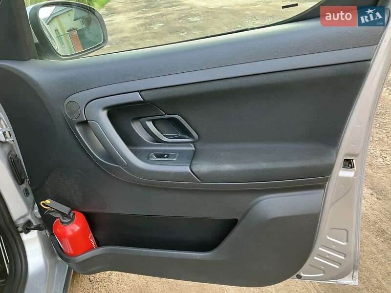 Микровэн Skoda Roomster 2012 в Львове