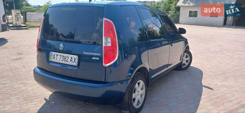 Микровэн Skoda Roomster 2011 в Бурштыне