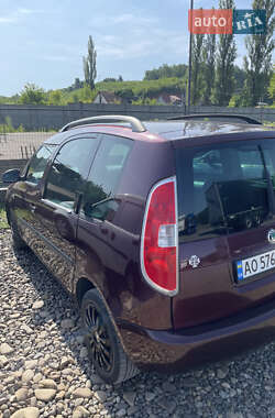 Микровэн Skoda Roomster 2009 в 