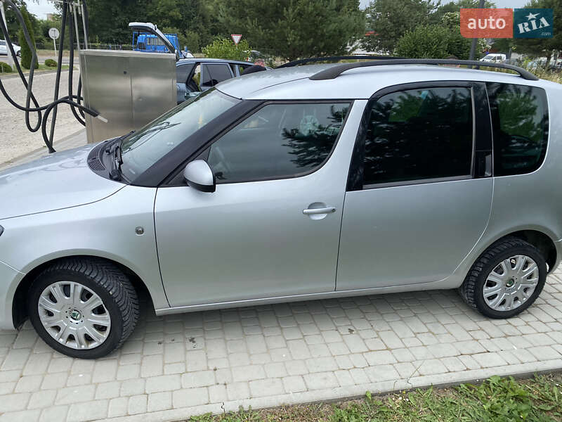 Мікровен Skoda Roomster 2015 в Львові