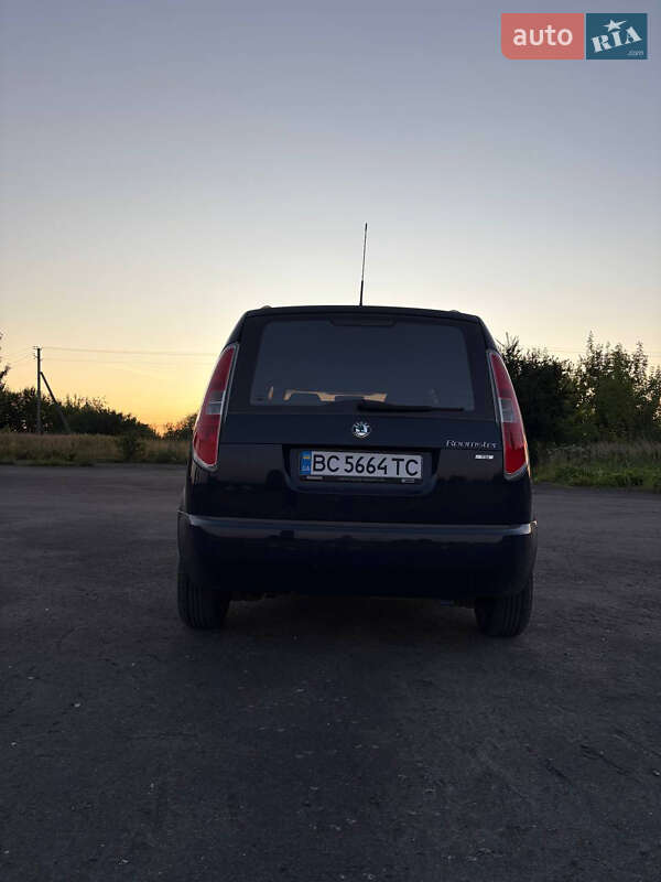 Мікровен Skoda Roomster 2010 в Львові